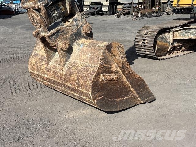 Hyundai HX220LT3 Crawler excavators