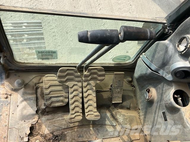 Hyundai R520LC-9 Гусеничні екскаватори