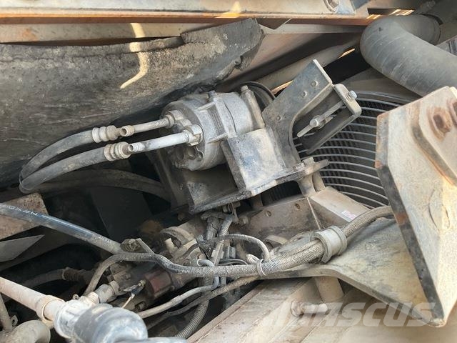 Hyundai R520LC-9 Гусеничні екскаватори