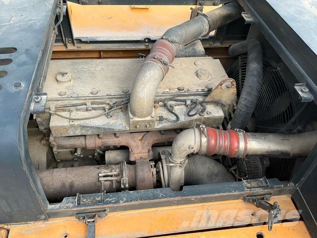 Hyundai R520LC-9 Гусеничні екскаватори