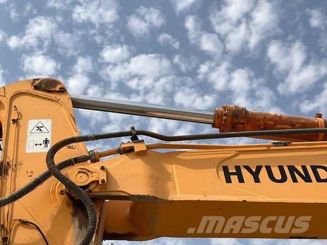 Hyundai R520LC-9 Гусеничні екскаватори