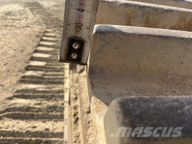 Hyundai R520LC-9 Гусеничні екскаватори