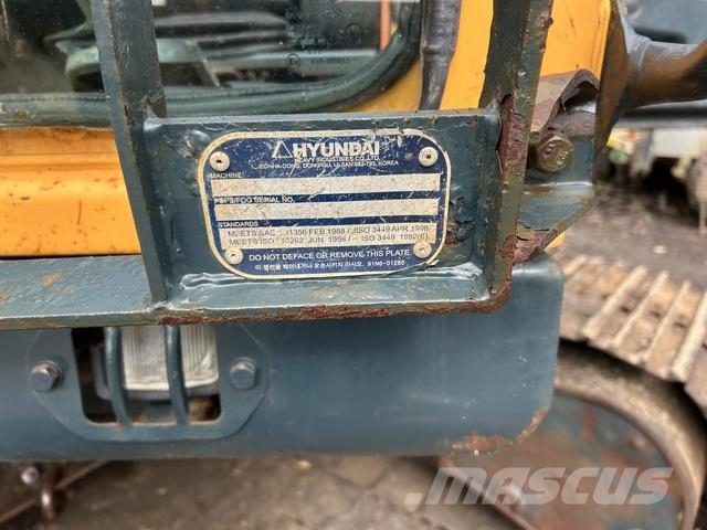 Hyundai Robex 140LC-9 Crawler excavators