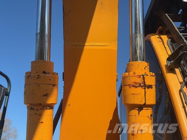 Hyundai Robex 140LC-9 Pelle sur chenilles