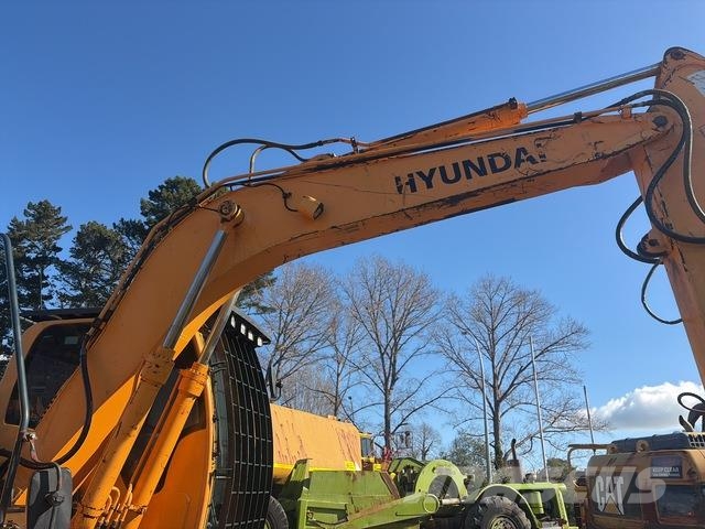 Hyundai Robex 140LC-9 Pelle sur chenilles
