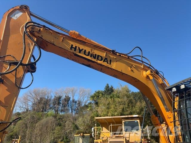 Hyundai Robex 140LC-9 Pelle sur chenilles
