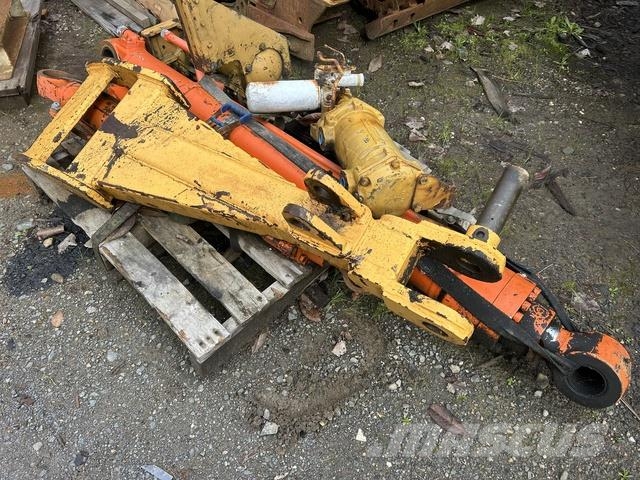 Hyundai Robex 140LC-9 Crawler excavators