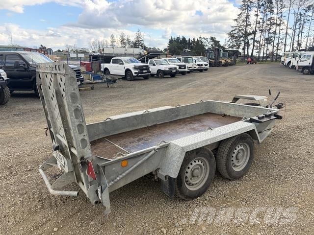 Ifor Williams  مقطورات مركبات نقل