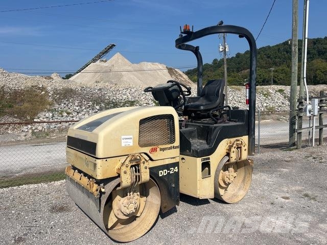 Ingersoll Rand DD-24 Tandemové válce