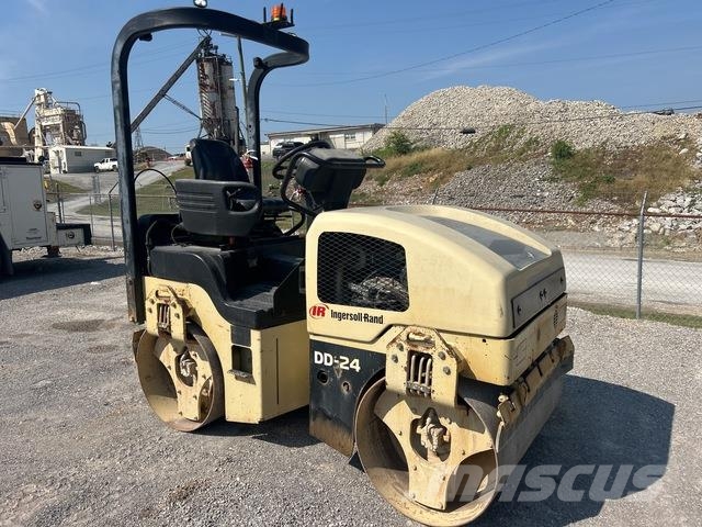 Ingersoll Rand DD-24 Tandemové válce