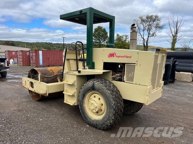 Ingersoll Rand SD70D Trilrolwalsen