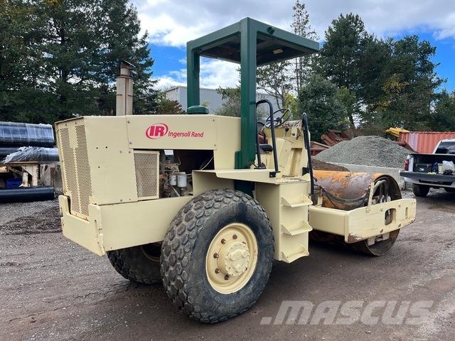 Ingersoll Rand SD70D Trilrolwalsen