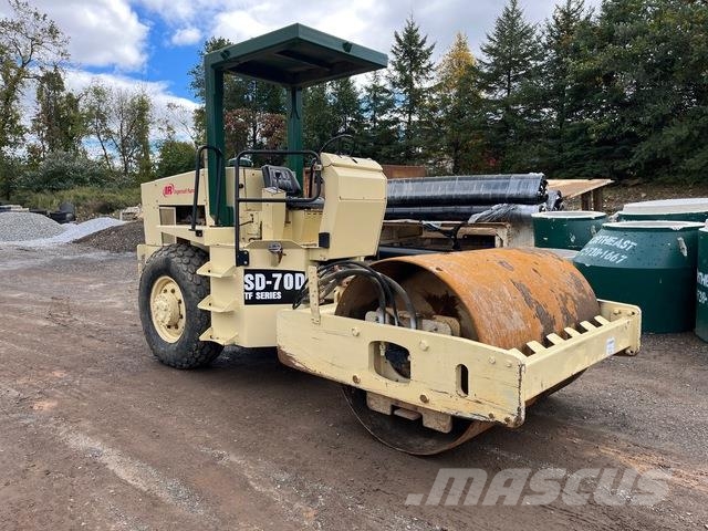 Ingersoll Rand SD70D Trilrolwalsen