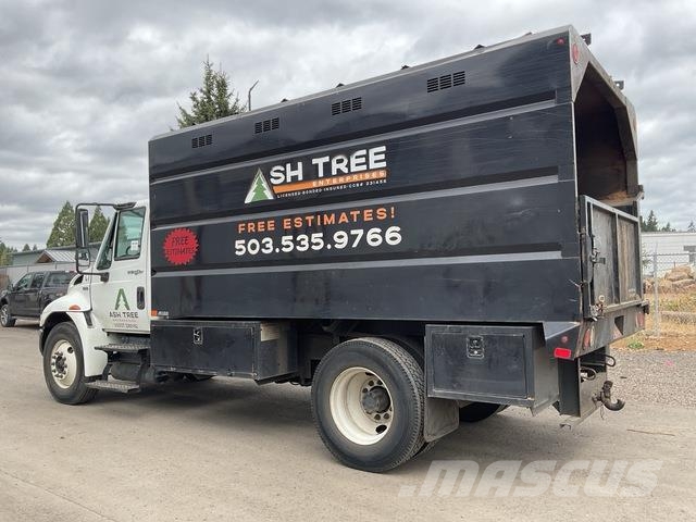International 4300 Hakkeveokid