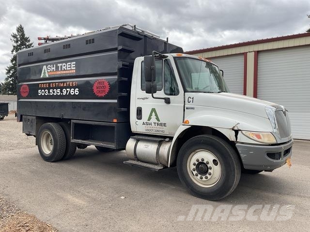 International 4300 Hakkeveokid