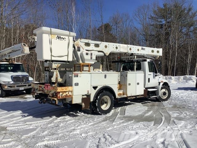 International 4300 LKW-Arbeitsbühnen