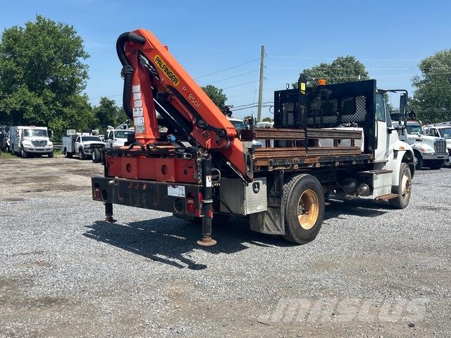 International 4300 Citi