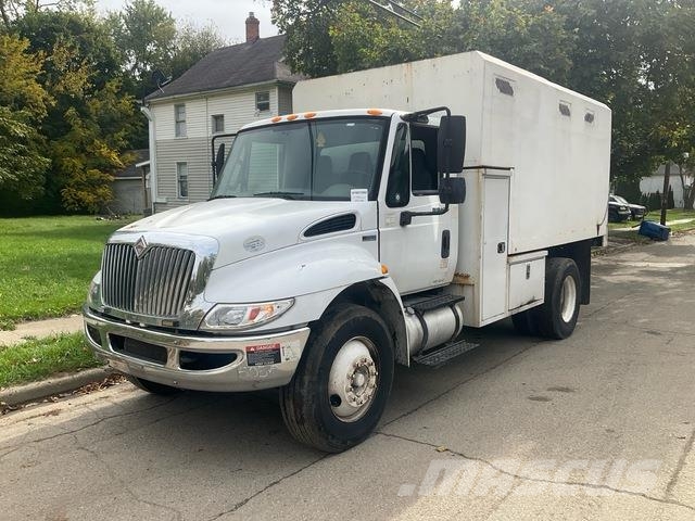 International 4300 Koka skaidu vedēji