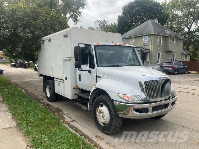 International 4300 Koka skaidu vedēji