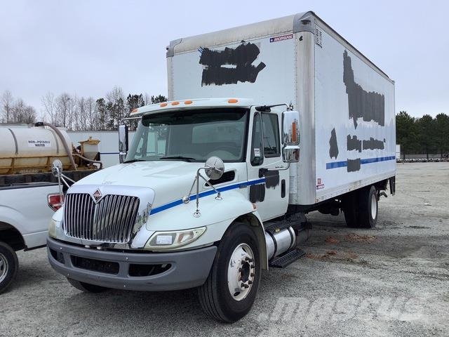 International 4300 Furgone chiuso