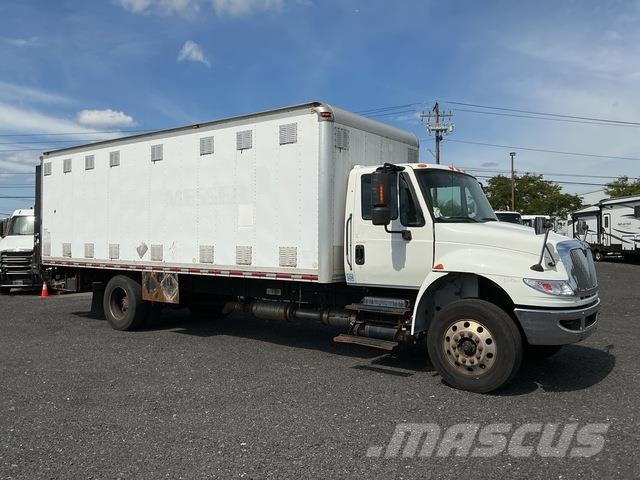 International 4300 Kastenaufbau