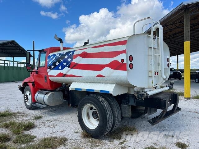 International 4300 Cisterny na vodu
