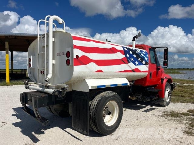 International 4300 Cisterny na vodu