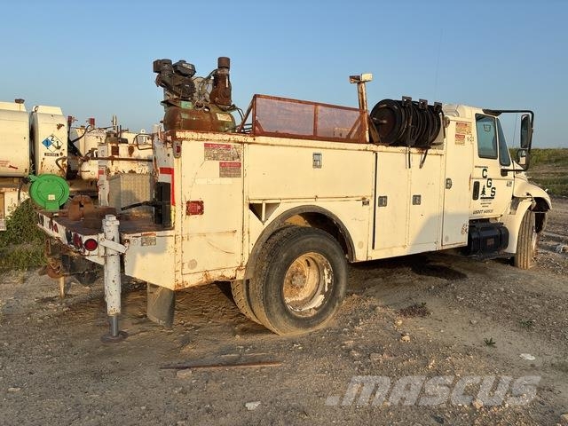 International 4300 Vehículos municipales multiusos