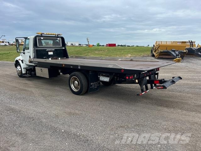 International 4300 Bergingsbiler