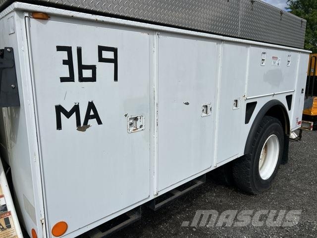 International 4300 Autoplošiny