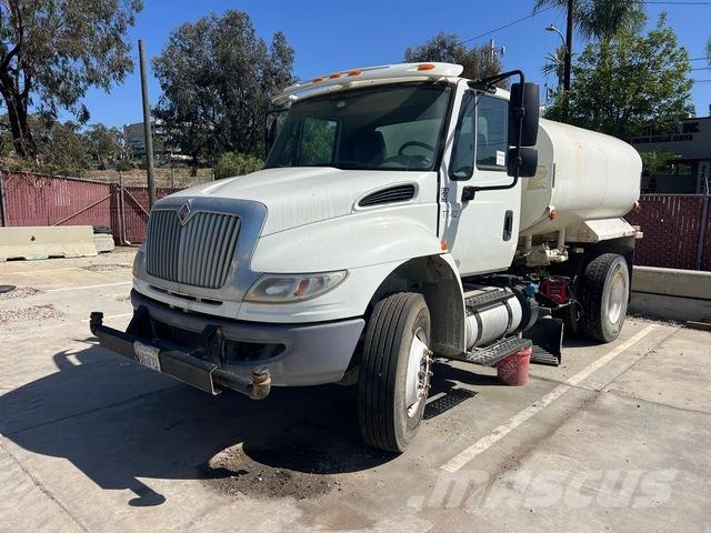 International 4300 급수차