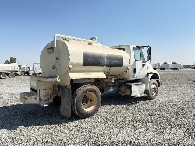 International 4300 4x2 Поливальні машини