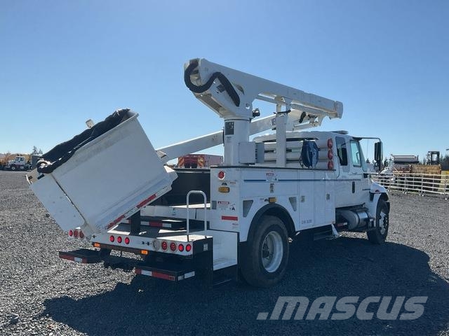 International 4300 SBA Bilmontert lift