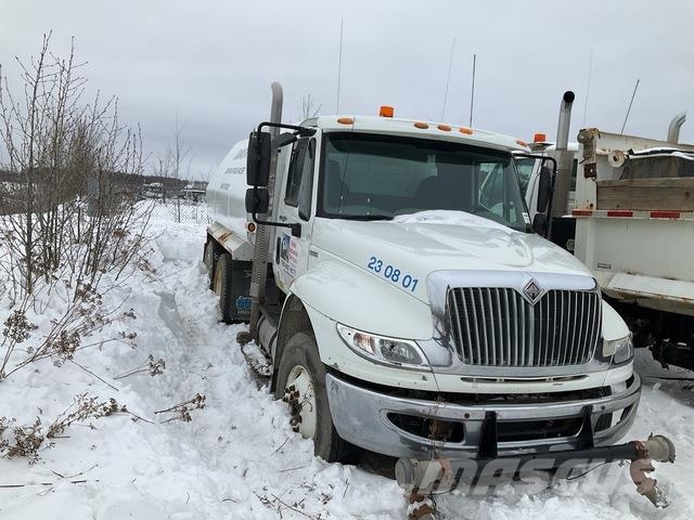 International 4400 Caminhão-pipa