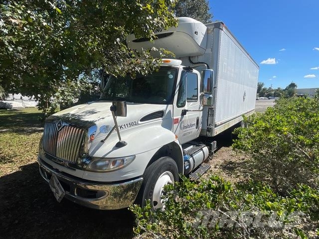 International 4400 Camiões caixa temperatura controlada