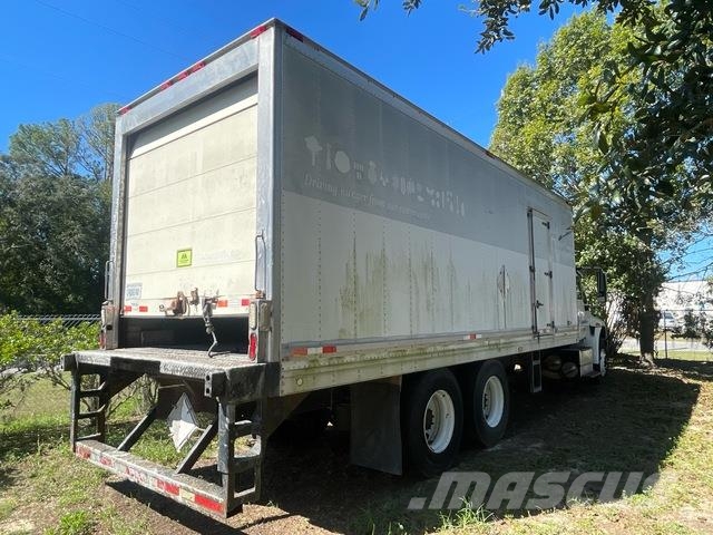 International 4400 Camiões caixa temperatura controlada