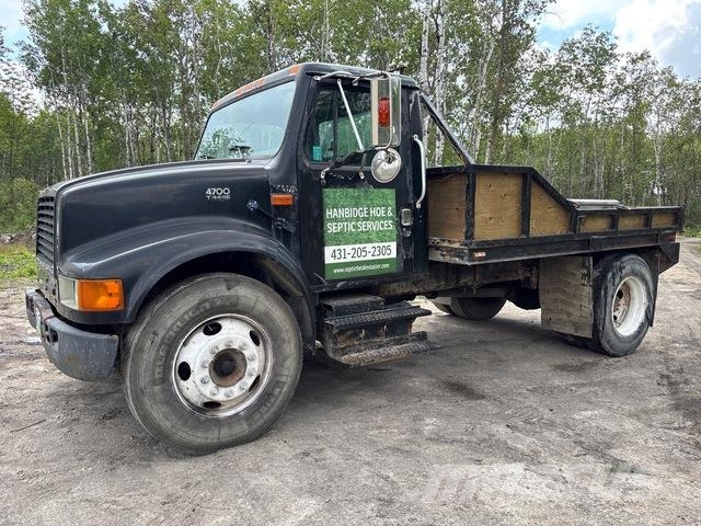 International 4700 Otros