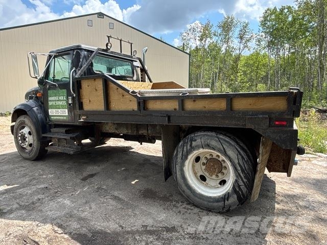 International 4700 Otros