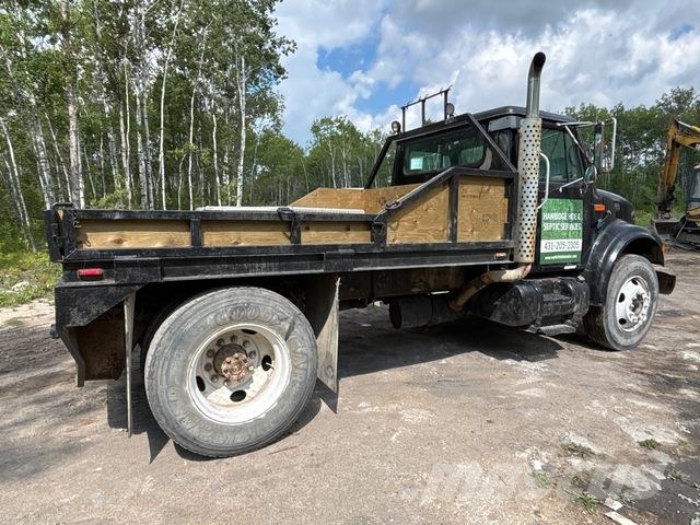 International 4700 Otros