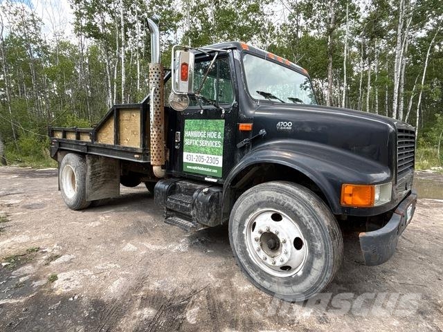 International 4700 Otros