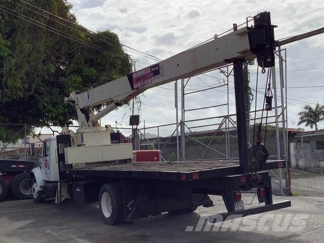 International 4900 Other trucks