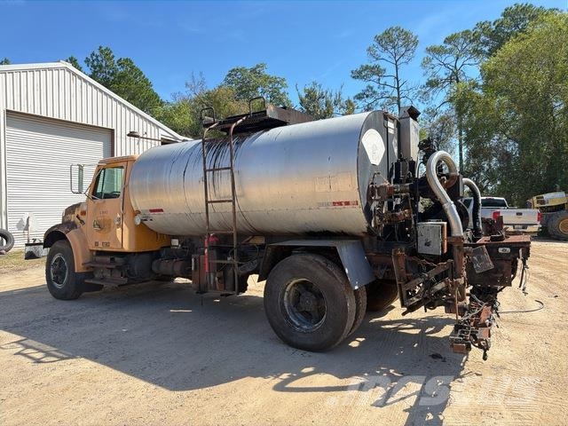 International 4900 Betongbiler