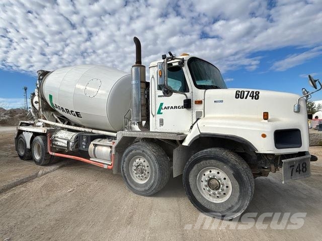 International 5600i Andre lastbiler