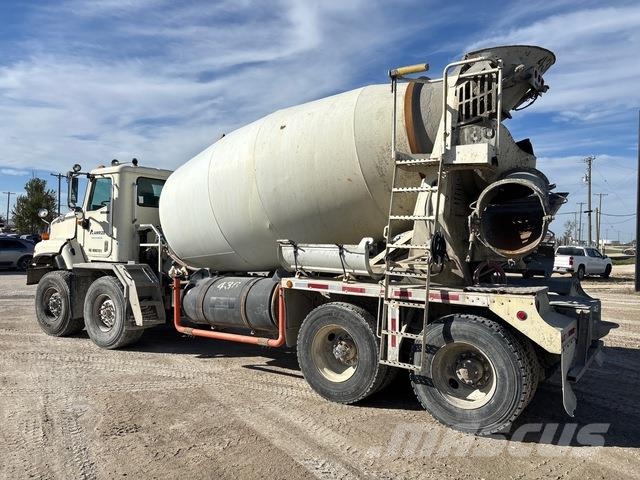 International 5600i Andre lastbiler