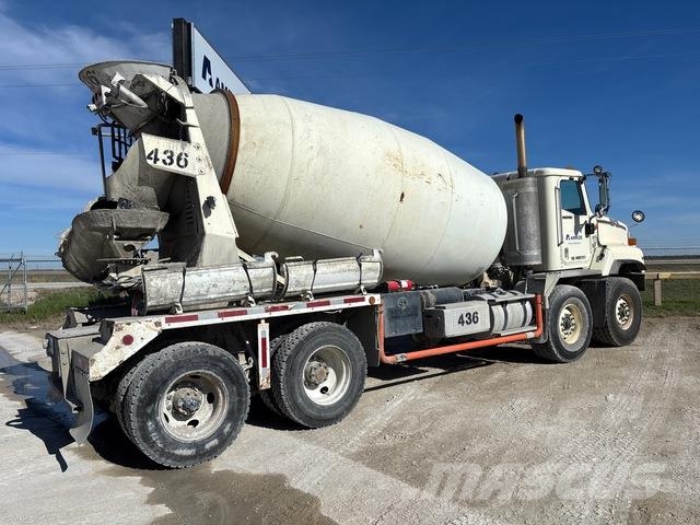 International 5600i Andre lastbiler