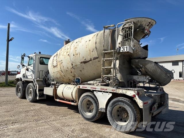 International 5600i Andre lastbiler