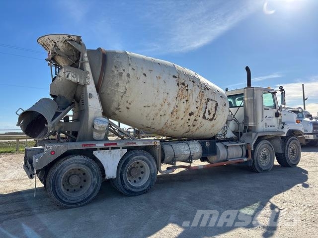 International 5600i Andre lastbiler
