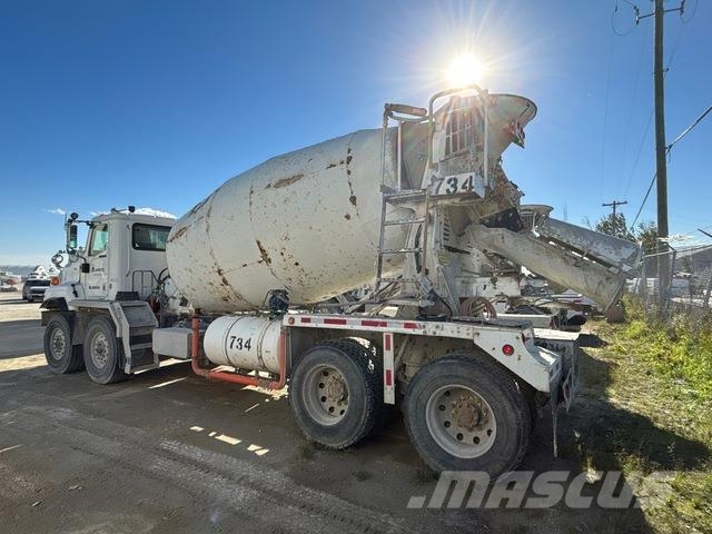 International 5600i Andre lastbiler