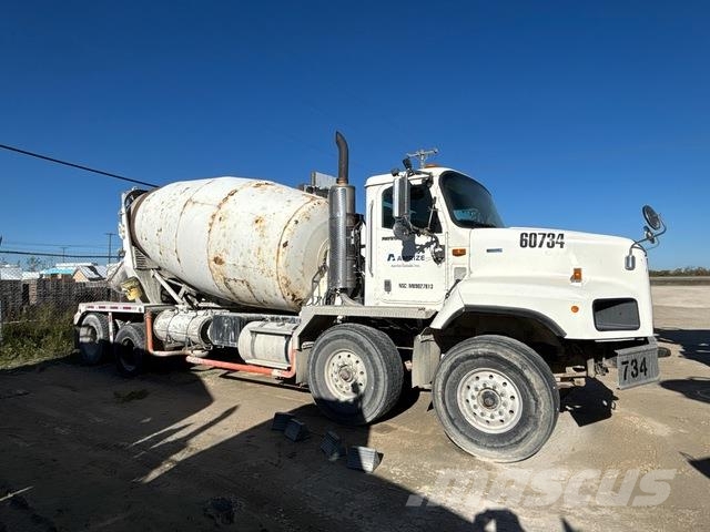 International 5600i Andre lastbiler