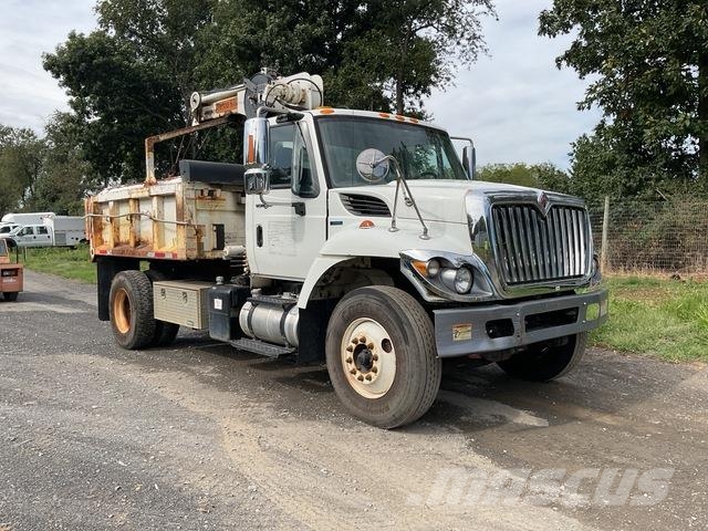 International 7300 Строительная техника - Другие